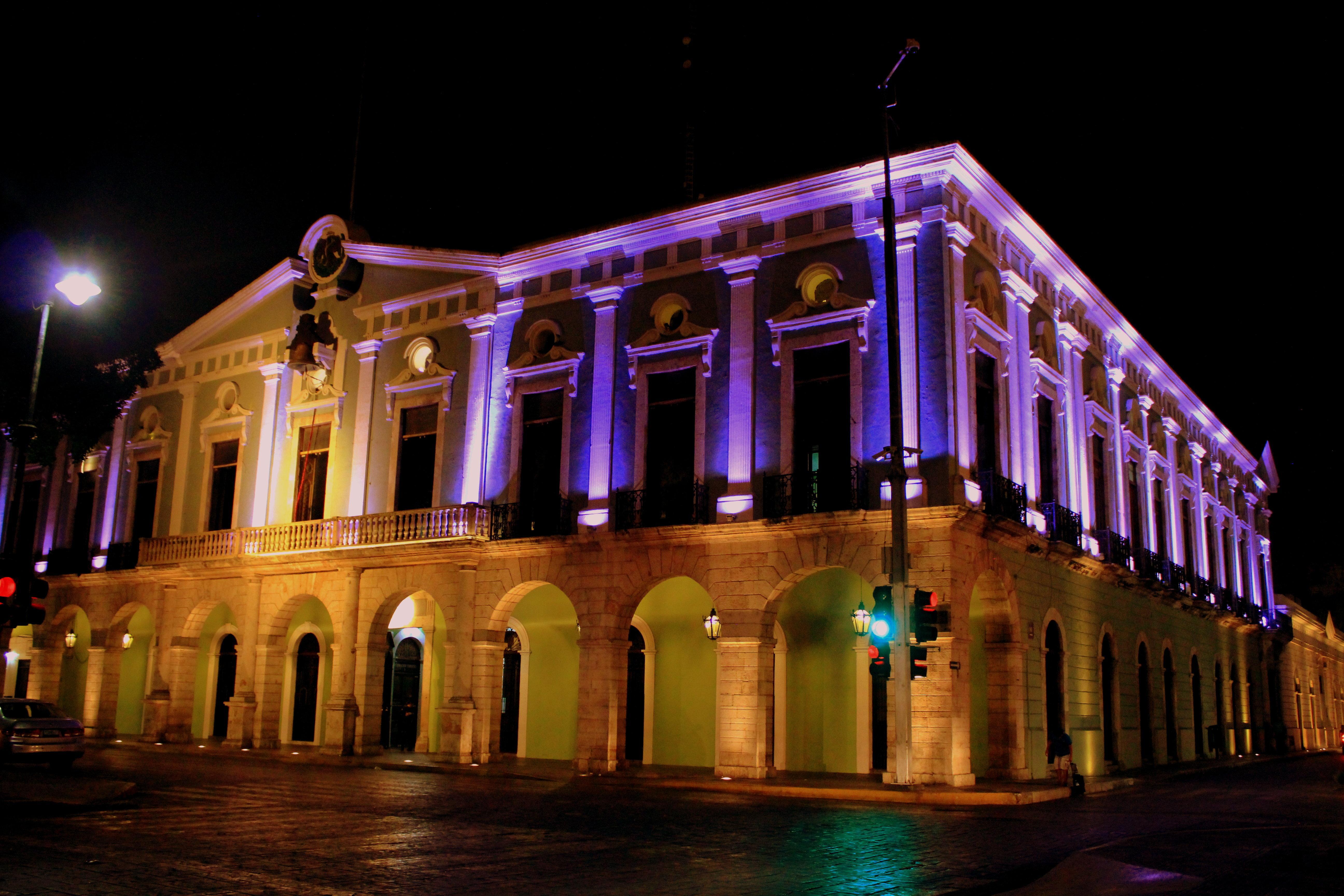 Holiday Inn Merida By Ihg Exterior photo
