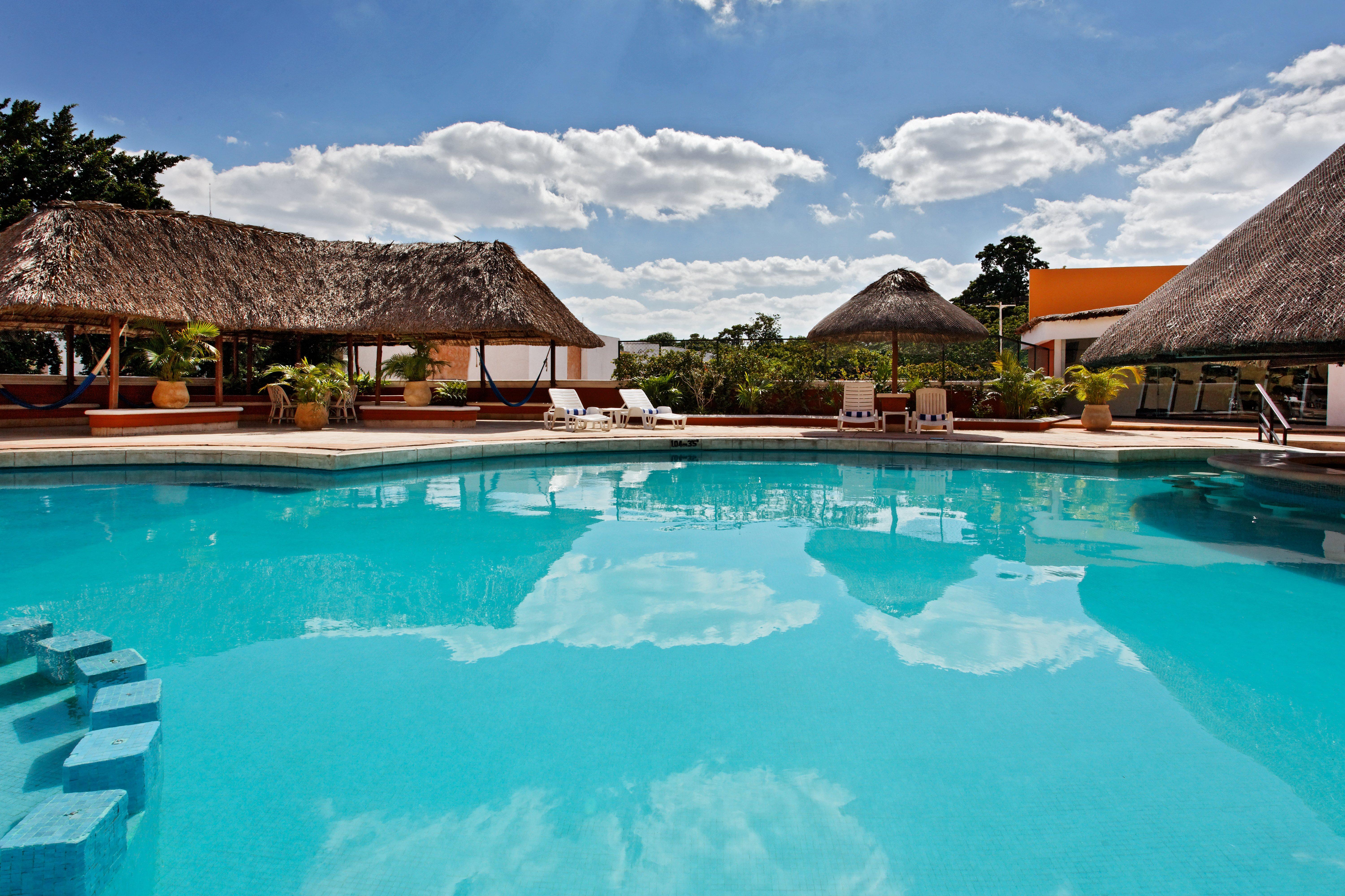 Holiday Inn Merida By Ihg Exterior photo