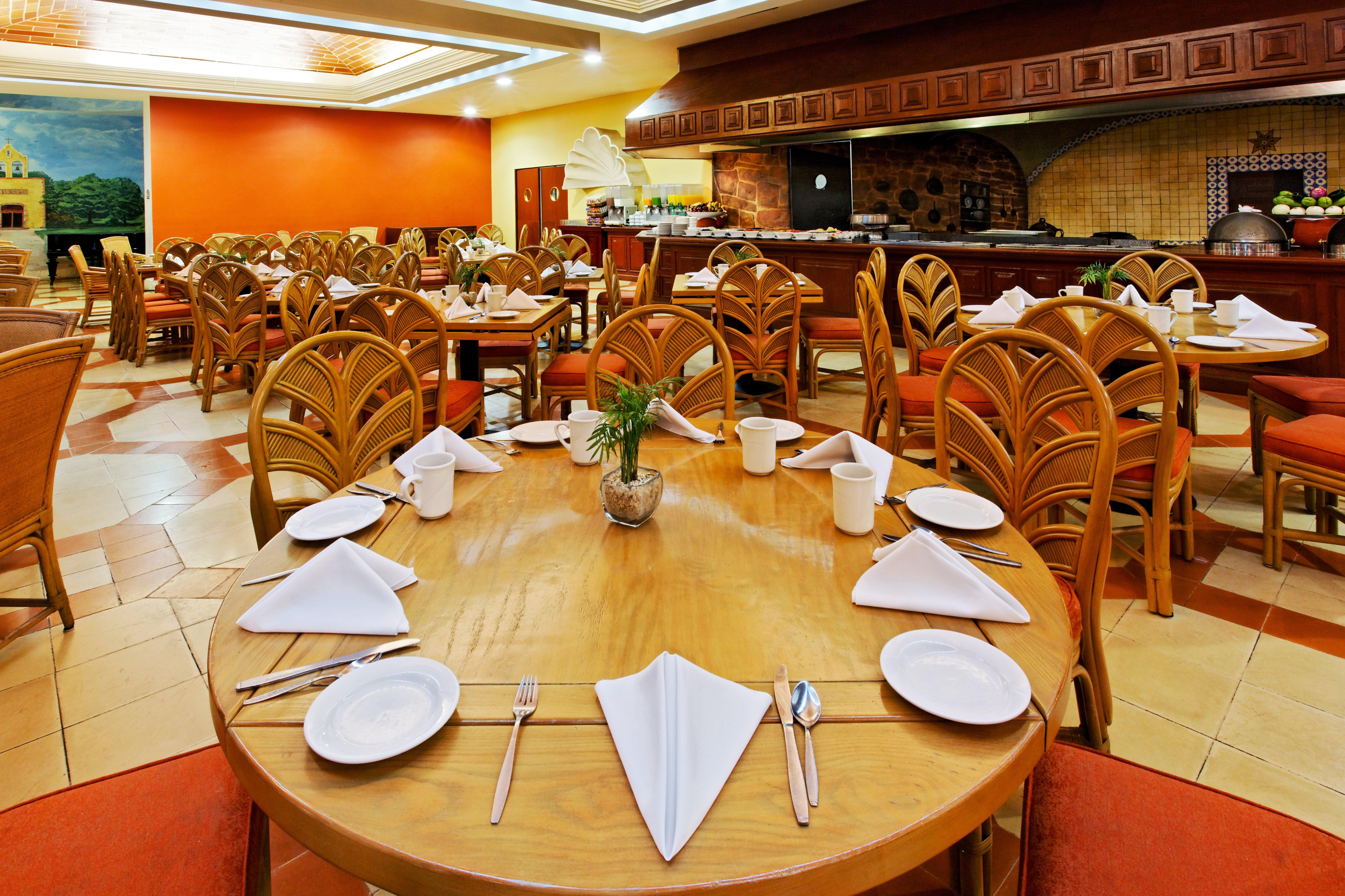 Holiday Inn Merida By Ihg Exterior photo